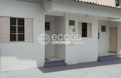 Casa à venda, 11 quartos, 10 suítes, 6 vagas, santa mônica - uberlândia/mg