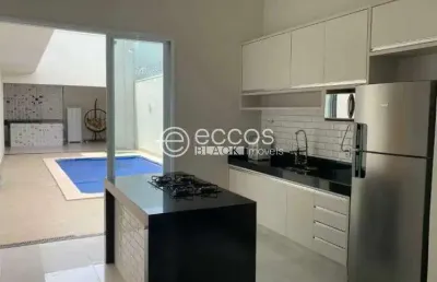 Casa à venda, 3 quartos, 1 suíte, 2 vagas, interlagos - araguari/mg