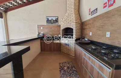 Casa à venda, 3 quartos, 1 suíte, 2 vagas, jardim holanda - uberlândia/mg