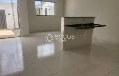 Casa à venda, 3 quartos, 1 suíte, 1 vaga, laranjeiras - uberlândia/mg