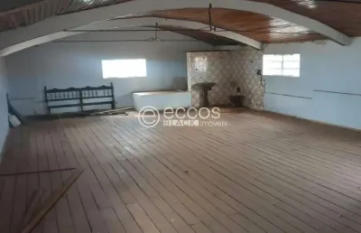 Casa para aluguel, 8 quartos, 8 vagas, industrial - araguari/mg