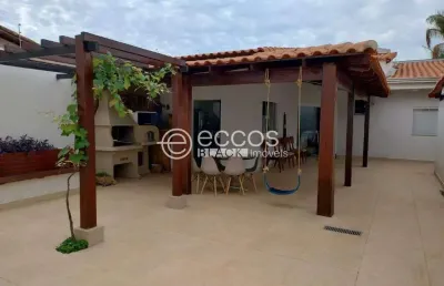 Casa à venda, 3 quartos, 1 suíte, 3 vagas, jardim karaíba - uberlândia/mg