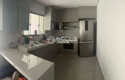 Casa à venda, 3 quartos, 1 suíte, 2 vagas, aclimação - uberlândia/mg