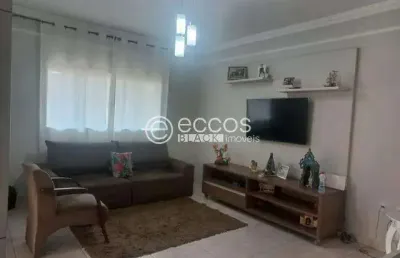 Casa à venda, 4 quartos, 1 suíte, 5 vagas, minas gerais - uberlândia/mg