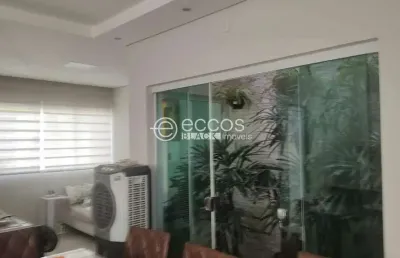 Casa à venda, 3 quartos, 3 suítes, 4 vagas, brasil - uberlândia/mg