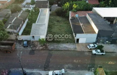 Terreno à venda na Rua das Esmeraldas, --, Dona Zulmira, Uberlândia