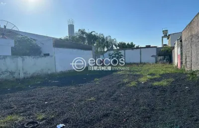 Terreno à venda na Avenida Fernando Vilela, --, Martins, Uberlândia