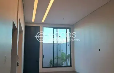 Casa à venda, 3 quartos, 3 suítes, 4 vagas, grand ville - uberlândia/mg