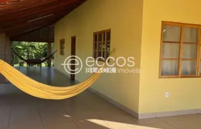 Chácara à venda, 3 quartos, 1 suíte, área rural de uberlândia - uberlândia/mg
