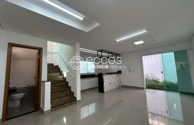Casa em condomínio à venda, 3 quartos, 1 suíte, 2 vagas, tubalina - uberlândia/mg