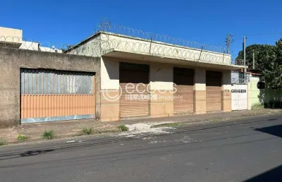 Terreno à venda na Rua Tamoios, --, Saraiva, Uberlândia