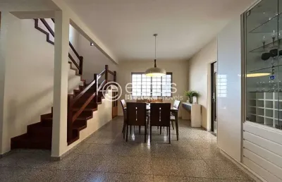 Casa à venda, 3 quartos, 1 suíte, 3 vagas, santa mônica - uberlândia/mg
