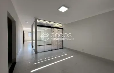 Casa à venda, 3 quartos, 1 suíte, 3 vagas, cidade jardim - uberlândia/mg