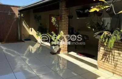 Casa à venda, 3 quartos, 1 suíte, 3 vagas, santa rosa - uberlândia/mg