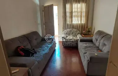 Casa à venda, 3 quartos, 1 vaga, cazeca - uberlândia/mg
