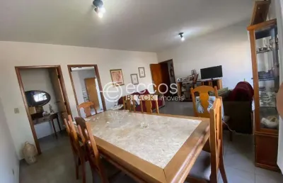 Apartamento à venda, 3 quartos, 1 suíte, 1 vaga, osvaldo rezende - uberlândia/mg