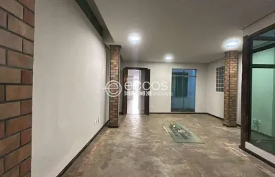 Imóvel comercial para aluguel, centro - araguari/mg