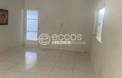 Casa à venda, 3 quartos, 1 suíte, industrial - araguari/mg