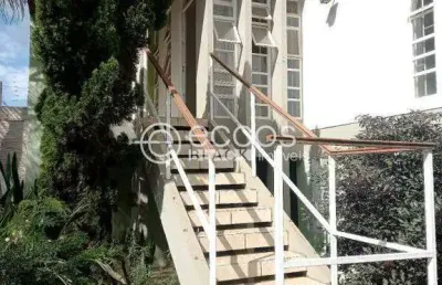 Casa à venda, 4 quartos, 1 suíte, 3 vagas, saraiva - uberlândia/mg