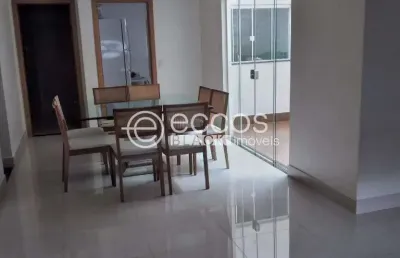Casa à venda, 3 quartos, 1 suíte, 1 vaga, vigilato pereira - uberlândia/mg