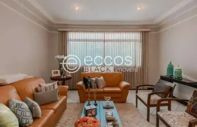 Casa à venda, 4 quartos, 3 suítes, 4 vagas, morada da colina - uberlândia/mg