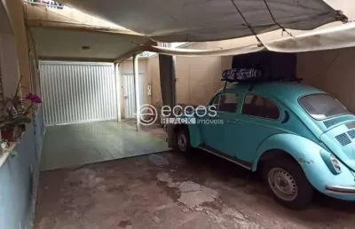 Casa à venda, 4 quartos, 1 suíte, 3 vagas, saraiva - uberlândia/mg