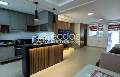 Casa à venda, 3 quartos, 1 suíte, 2 vagas, grand ville - uberlândia/mg