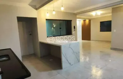 Casa à venda, 4 quartos, 1 suíte, 2 vagas, santa luzia - uberlândia/mg