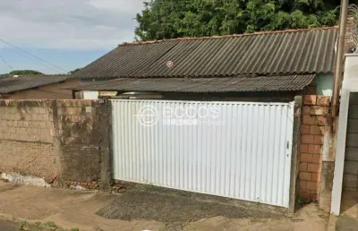 Terreno à venda na Rua Alagoas, --, Brasil, Uberlândia