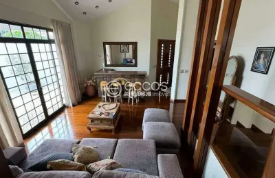 Casa à venda, 4 quartos, 2 suítes, 5 vagas, vigilato pereira - uberlândia/mg