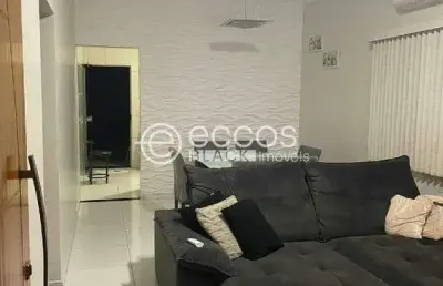 Casa à venda, 3 quartos, 1 suíte, 4 vagas, jardim europa - uberlândia/mg