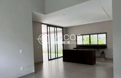 Casa em condomínio à venda, 3 quartos, 3 suítes, 2 vagas, laranjeiras - uberlândia/mg