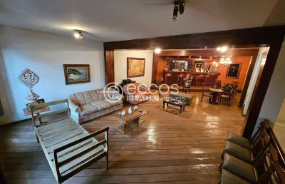 Casa à venda, 4 quartos, 4 suítes, 6 vagas, mercês - uberaba/mg