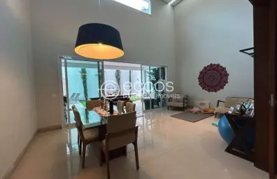 Casa em condomínio à venda, 3 quartos, 3 suítes, 2 vagas, nova uberlândia - uberlândia/mg