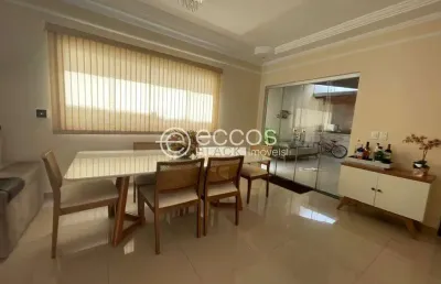 Casa à venda, 3 quartos, 1 suíte, 3 vagas, jardim europa - uberlândia/mg