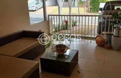 Casa em condomínio à venda, 2 quartos, 3 vagas, recreio dos bandeirantes - uberaba/mg