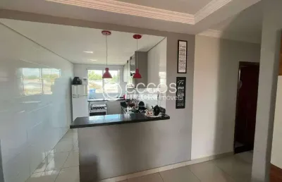 Apartamento à venda, 3 quartos, 1 suíte, 2 vagas, tibery - uberlândia/mg