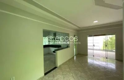Casa à venda, 3 quartos, 1 suíte, 3 vagas, jardim patrícia - uberlândia/mg