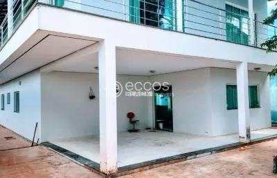 Casa à venda, 8 quartos, 3 suítes, 5 vagas, jardim karaíba - uberlândia/mg