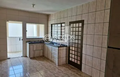 Casa à venda, 3 quartos, 1 suíte, 2 vagas, nova uberlândia - uberlândia/mg