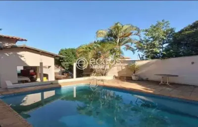 Casa à venda, 4 quartos, 2 suítes, 1 vaga, nossa senhora da abadia - uberaba/mg