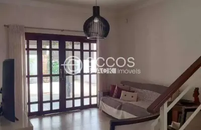 Casa à venda, 3 quartos, 1 suíte, 2 vagas, industrial - araguari/mg