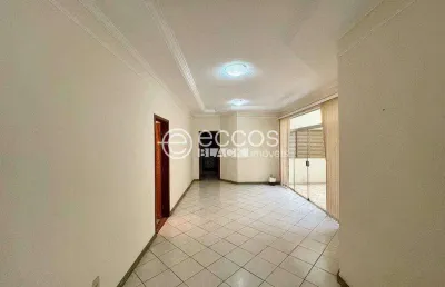 Casa à venda, 4 quartos, 2 suítes, 3 vagas, jardim karaíba - uberlândia/mg
