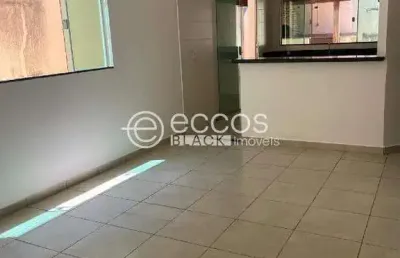 Casa à venda, 3 quartos, 1 suíte, 2 vagas, alto umuarama - uberlândia/mg