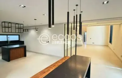 Casa em condomínio à venda, 3 quartos, 3 suítes, 2 vagas, laranjeiras - uberlândia/mg