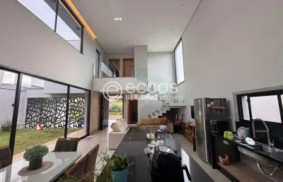 Casa em condomínio para aluguel, 3 quartos, 3 suítes, 4 vagas, granja marileusa - uberlândia/mg