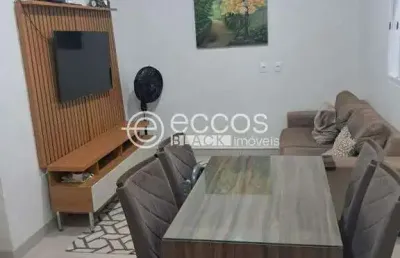 Casa à venda, 3 quartos, 1 suíte, 2 vagas, novo mundo - uberlândia/mg