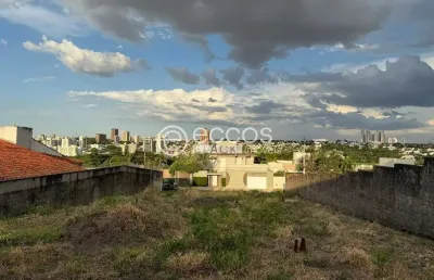 Terreno à venda na Rua Beijaflor, --, Cidade Jardim, Uberlândia