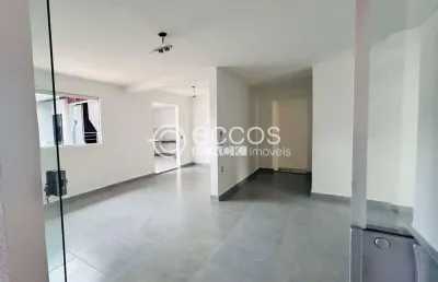 Casa à venda, 3 quartos, 1 suíte, 2 vagas, santa mônica - uberlândia/mg