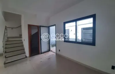 Casa para aluguel, 3 quartos, 1 suíte, 2 vagas, aclimação - uberlândia/mg